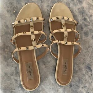Valentino Cream Rockstud Slides